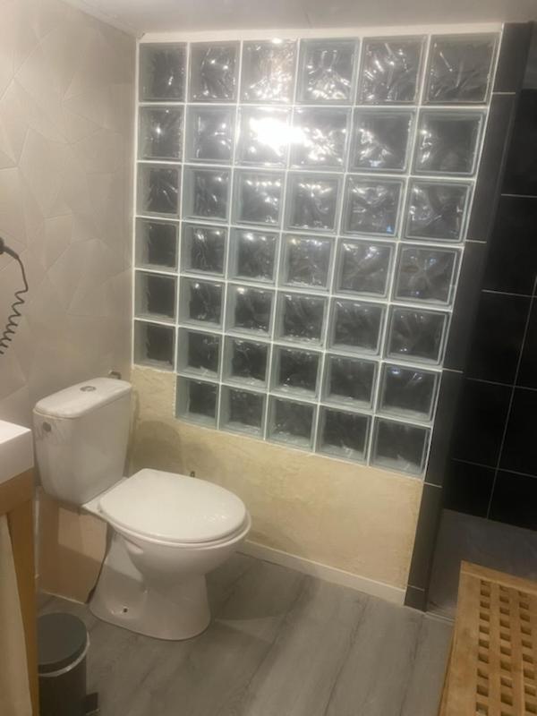 Charmant Appart Avec Jardin 에그모르트 외부 사진